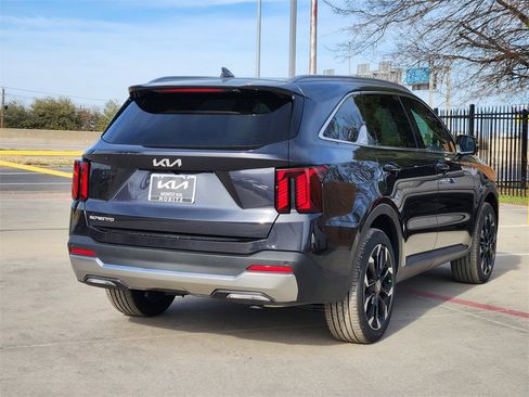 New 2026 Kia Sorento SX image 4