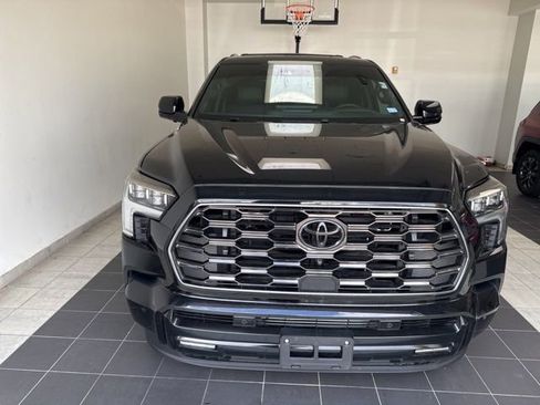 Used 2025 Toyota Sequoia Platinum image 4