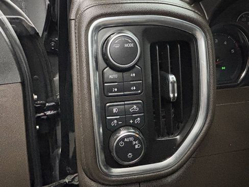 Used 2022 Chevrolet Silverado 3500 LT w/ Convenience Package AWD/4WD image 19