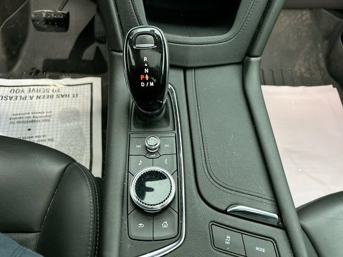 Used 2020 Cadillac XT5 Premium Luxury AWD/4WD image 16