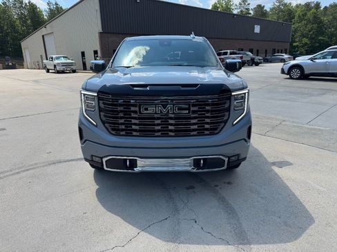 Used 2025 GMC Sierra 1500 Denali Ultimate AWD/4WD image 9