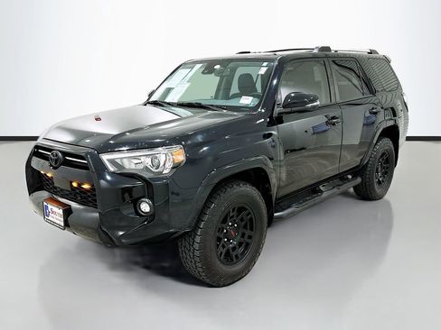 Used 2022 Toyota 4Runner SR5 Premium w/ Moonroof Package image 3