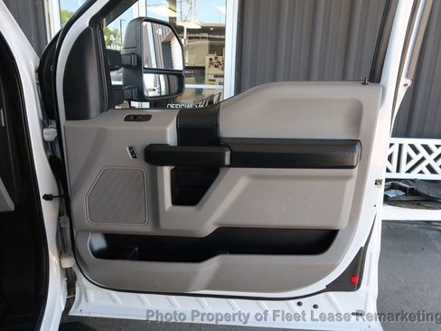 Used 2018 Ford F250 XL w/ Power Equipment Group RWD image 26