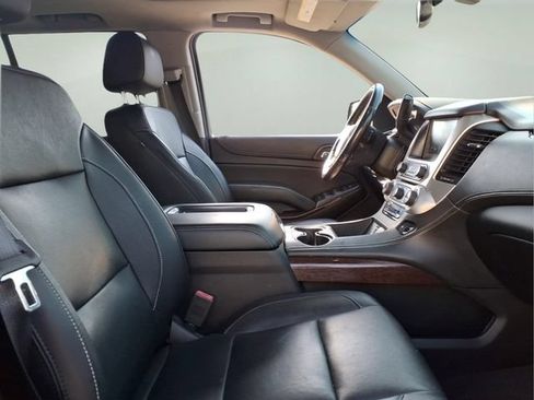 Used 2019 GMC Yukon SLT w/ Open Road Package AWD/4WD image 13