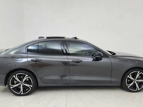 Used 2024 Volvo S60 B5 Plus w/ Climate Package image 6