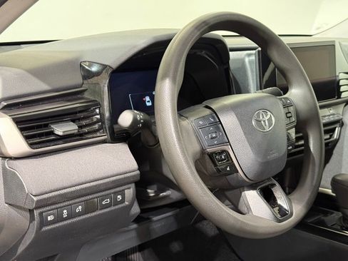 Certified 2025 Toyota Camry LE image 16