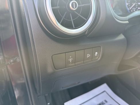 Used 2022 Hyundai Kona SEL image 14