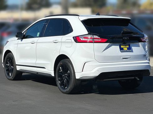 New 2024 Ford Edge SE w/ Black Appearance Package AWD/4WD image 7