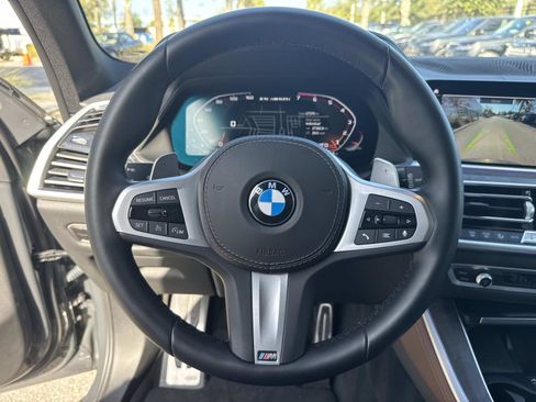 Used 2022 BMW X5 M50i w/ Executive Package image 29