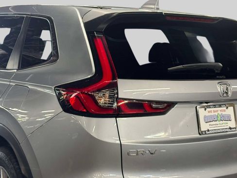 Certified 2023 Honda CR-V EX image 8