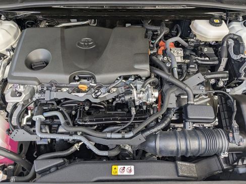 Used 2025 Toyota Camry LE FWD image 23