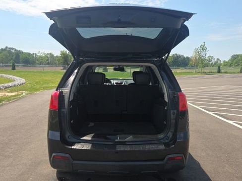 Used 2011 GMC Terrain SLT FWD image 10