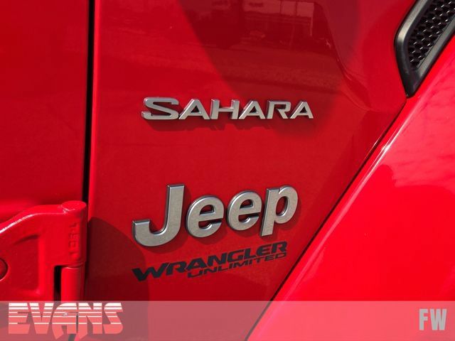 Used 2019 Jeep Wrangler Unlimited Sahara AWD/4WD image 3