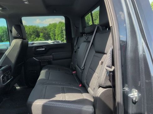 Used 2022 GMC Sierra 2500 Denali w/ Denali Ultimate Package AWD/4WD image 10