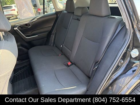 Used 2021 Toyota RAV4 LE image 26