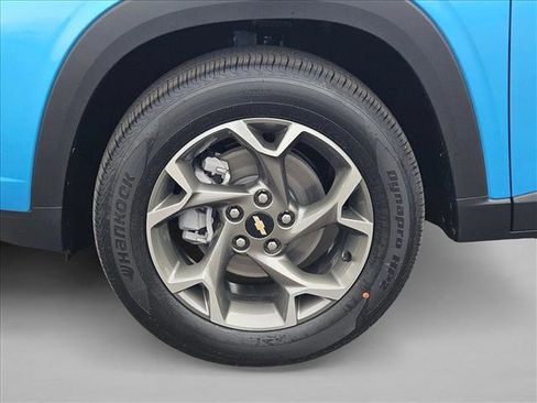 New 2026 Chevrolet Trax LT w/ Driver Confidence Package image 10