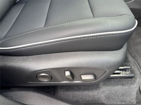 Used 2026 Buick Enclave Preferred FWD image 37