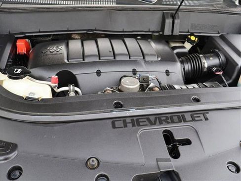 Used 2011 Chevrolet Traverse LT w/ Personal Connectivity Package AWD/4WD image 28