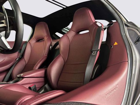 Used 2023 McLaren GT image 16