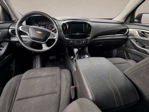 Used 2021 Chevrolet Traverse LS FWD image 10