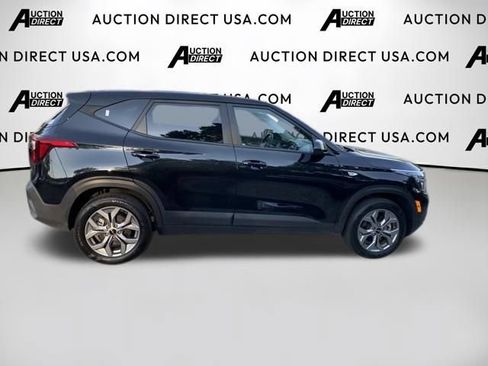 Used 2024 Kia Seltos LX AWD/4WD image 25