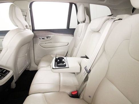 Used 2023 Volvo XC90 B6 Plus w/ Protection Package Premier AWD/4WD image 25