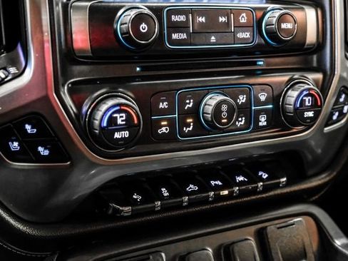 Used 2017 Chevrolet Silverado 1500 LTZ Z71 image 24