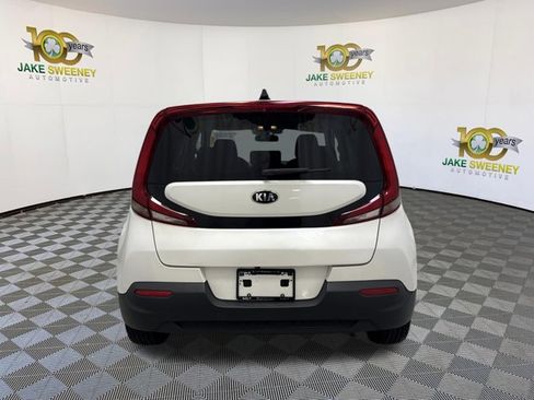 Used 2021 Kia Soul LX image 12