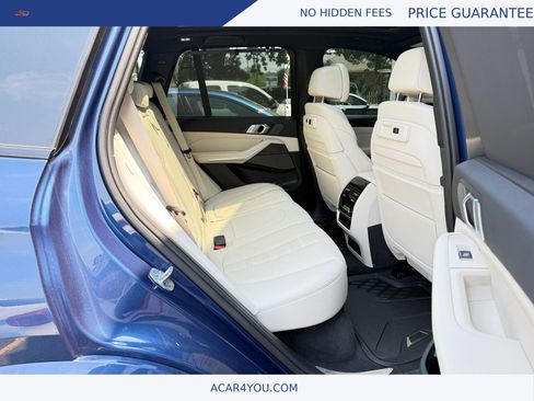 Used 2019 BMW X5 xDrive50i w/ M Sport Package AWD/4WD image 13