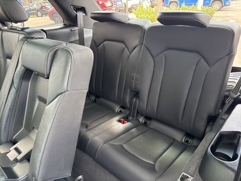 Used 2025 Audi Q7 3.0T Premium Plus AWD/4WD image 16