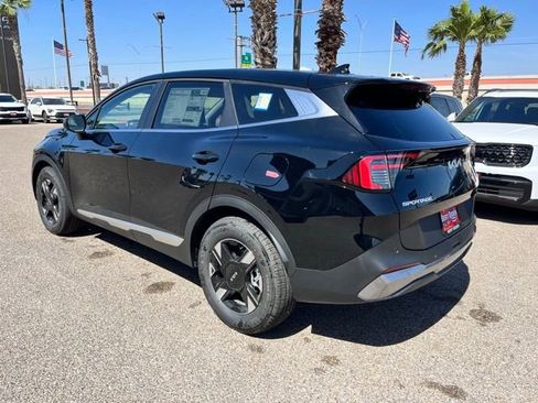New 2026 Kia Sportage LX FWD image 5