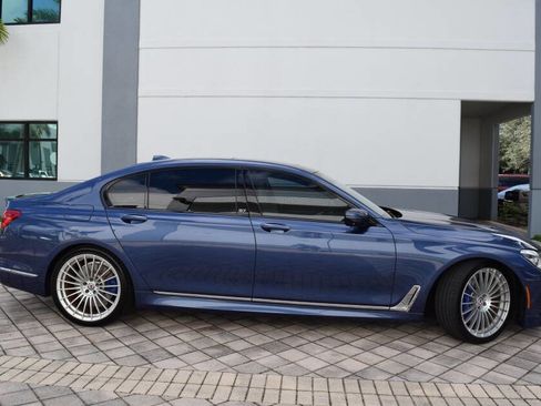 Used 2017 BMW ALPINA B7 xDrive image 7