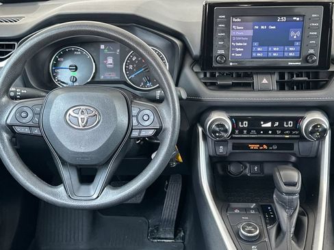 Used 2022 Toyota RAV4 LE AWD/4WD image 14