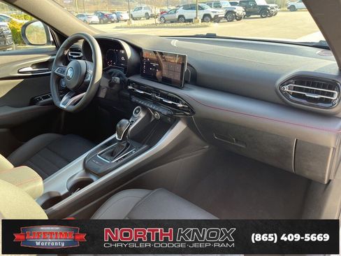 Used 2024 Dodge Hornet GT image 28