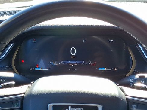 Used 2021 Jeep Grand Cherokee L Laredo w/ Luxury Tech Group I image 22