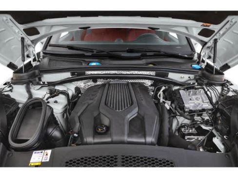 Used 2023 Porsche Macan AWD/4WD image 12