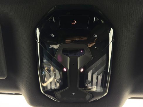 Used 2024 BMW iX xDrive50 w/ Sport Package image 39