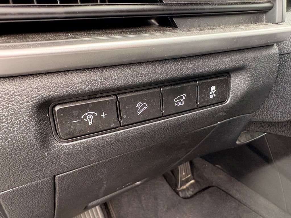 Used 2025 Kia Telluride S FWD image 13