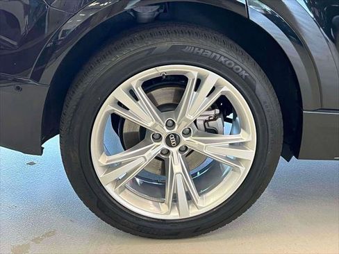 Used 2023 Audi Q8 Premium Plus w/ Premium Plus Package image 7