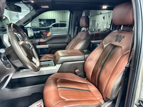Used 2018 Ford F150 King Ranch w/ Equipment Group 601A Luxury AWD/4WD image 12