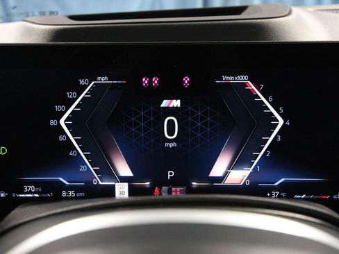 Used 2023 BMW X7 xDrive40i w/ Executive Package image 12