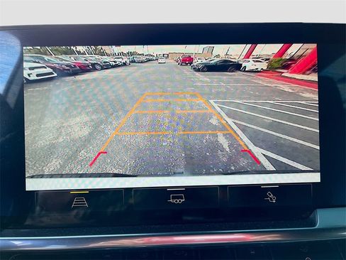 Used 2022 Chevrolet Silverado 1500 LT Trail Boss w/ Convenience Package II image 13