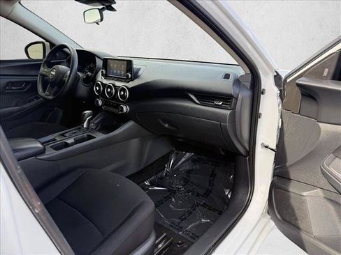 Used 2024 Nissan Sentra S FWD image 9