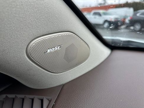 Used 2011 Cadillac SRX Luxury image 34