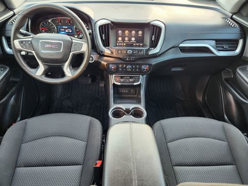 Used 2022 GMC Terrain SLE w/ Driver Convenience Package image 29