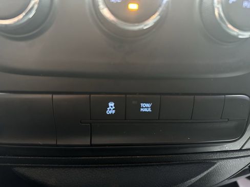 Used 2019 RAM 1500 Express image 27