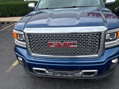 Used 2015 GMC Sierra 1500 Denali w/ Driver Alert Package AWD/4WD image 7