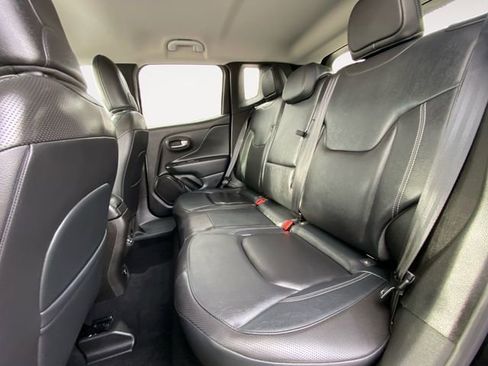 Used 2021 Jeep Renegade Limited w/ Luxury Group II AWD/4WD image 13