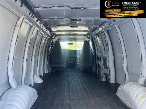 Used 2021 Chevrolet Express 2500 Extended w/ Driver Convenience Package RWD image 9