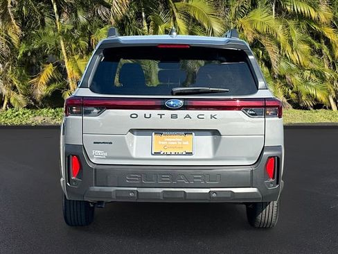 Used 2026 Subaru Outback Premium AWD/4WD image 6